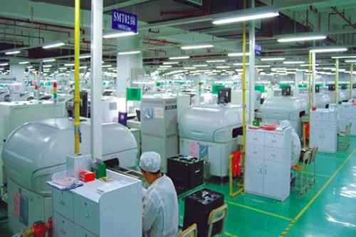 1507632405.jpg 富士康生產(chǎn)線.jpg